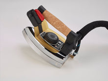 Carica l'immagine nel visualizzatore di Gallery, Asse da stiro professionale - Attrezzature stireria